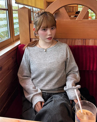 Side-button cropped knit