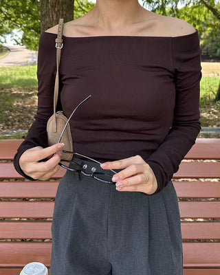 Off-shoulder slim-fit long t-shirt