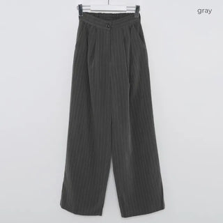 Striped pleated wide slacks