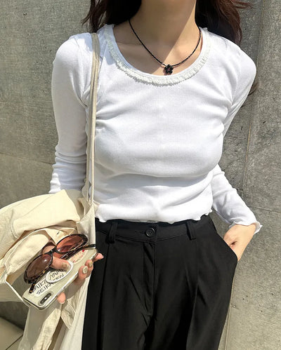 Lace neck long-sleeve T-shirt