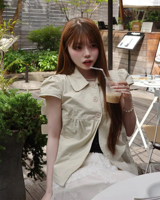 Button-up puff-sleeve blouse