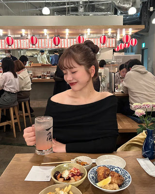 Slim Off-Shoulder Knit