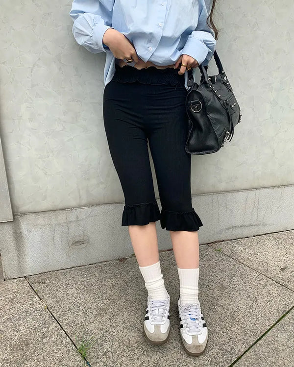 Frill Capri Pants