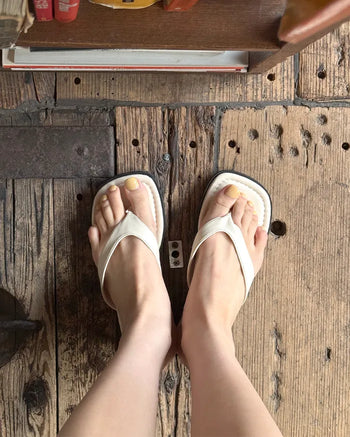 Square stitch sandals