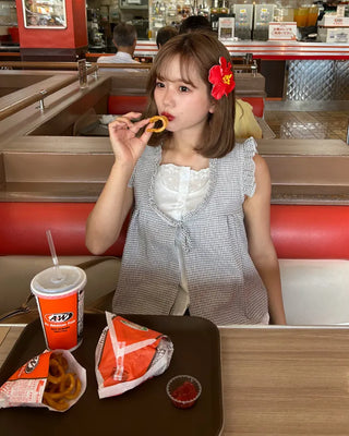 Checkered frill layered sleeveless top