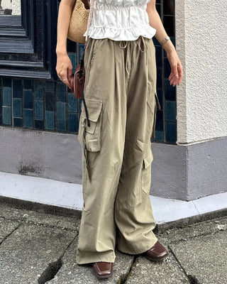 Wide cargo pants
