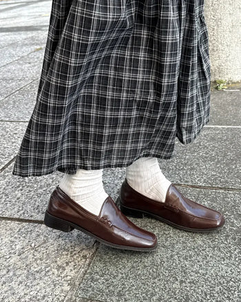 Basic square-toe loafers