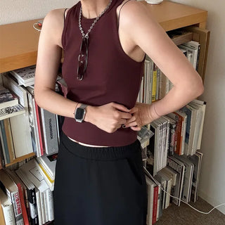 Simple ribbed tank top