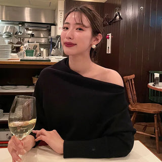 Off-shoulder knit