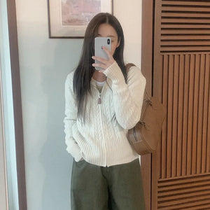 W / Knitwear