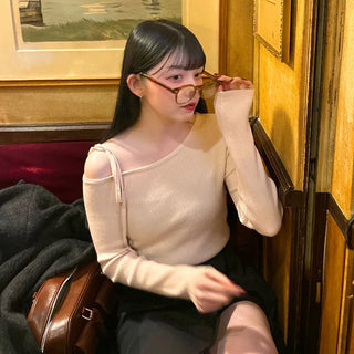 Ribbon Off-Shoulder Knit