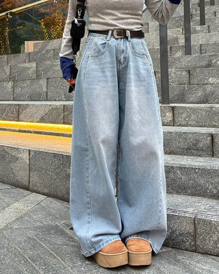 Oversized wide-leg denim pants