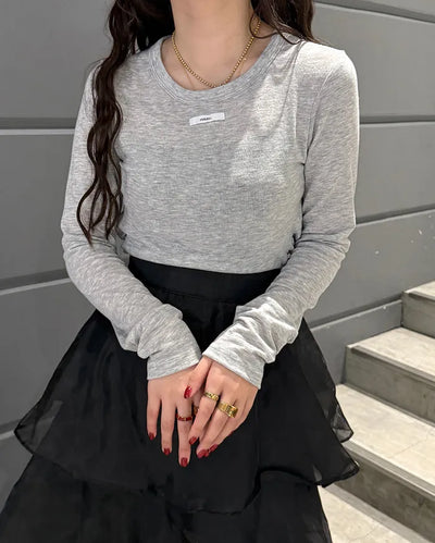 Side-shirred long-sleeve T-shirt