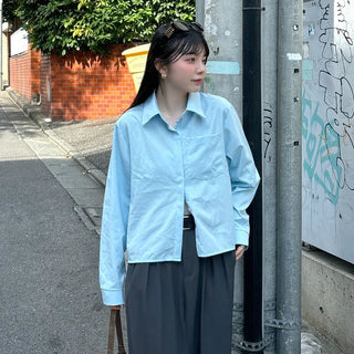 One-pocket cropped shirt
