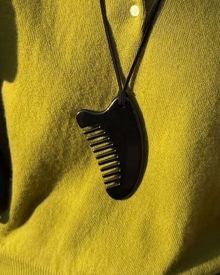 Comb necklace