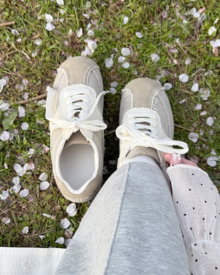 Line bicolor sneakers