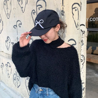 Ribbon embroidered ball cap