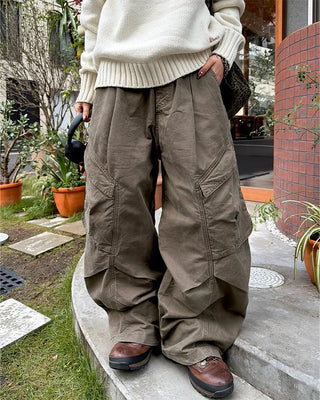 Curved Line Cargo Band Pants