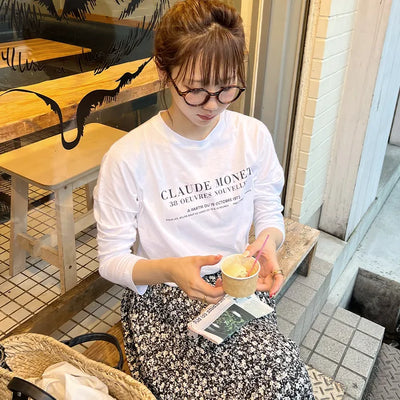Simple lettering long-sleeved T-shirt