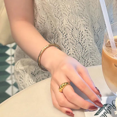 Big Circle Bracelet
