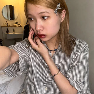 Silver ribbon hair clip