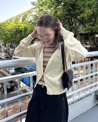 Mini pendant V-neck cardigan