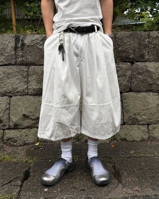 Two-pleat Bermuda shorts
