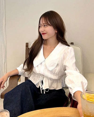 Big collar shirred waist blouse