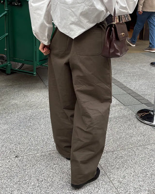 Semi-curved cotton pants