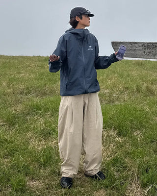 One-tuck cotton pants