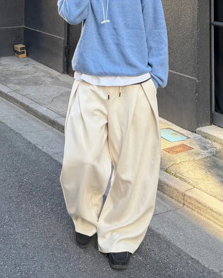 Balloon silhouette dart pants