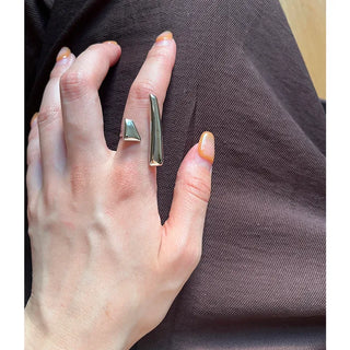 Unique Ring