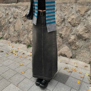 Line back slit maxi denim skirt