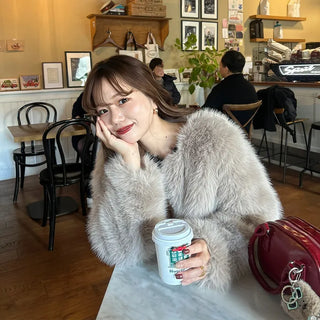 Round neck fur jacket