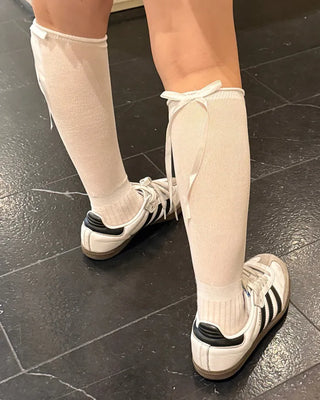 Ribbon sheer knee socks