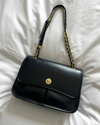 Square chain shoulder bag