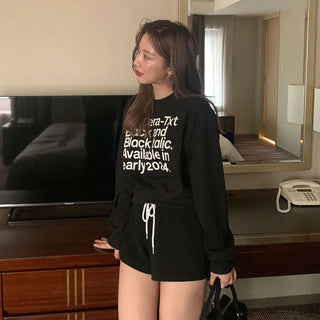 Lettering Cropped Sweatshirt