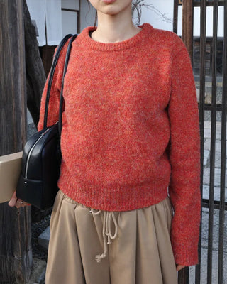 Round neck crop knit