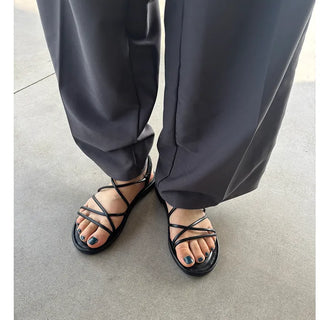 Strap sandals