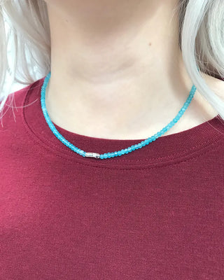 Clover-colored bead necklace