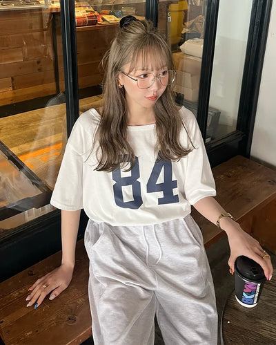 84 Off-shoulder T-shirt