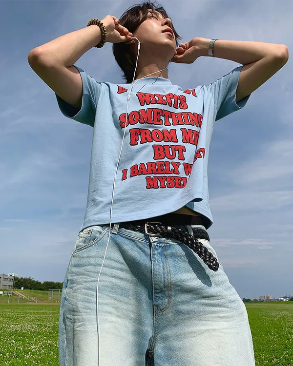 Color lettering cropped short-sleeved T-shirt