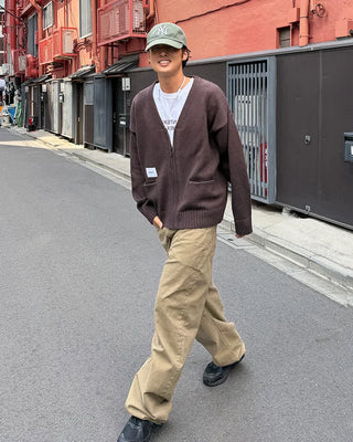Curved cotton pants