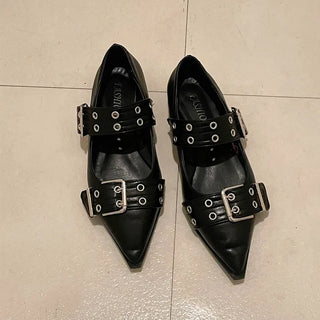 Belted pointed flat shoes