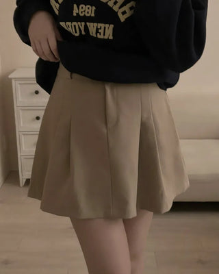 Basic pleated mini skirt