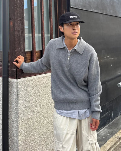 Half-neck zip-up collar knit
