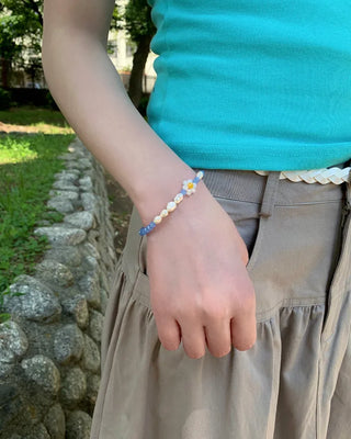 Daisy Flower Bead Bracelet