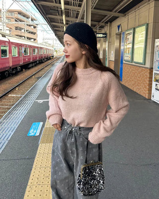 Oversized Boucle Round Knit