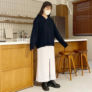 V-neck ribbed knit