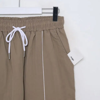 Piping pants